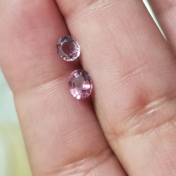 light violet purple pink  spinel under .50 carats - Picture 9 of 16